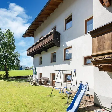 In Tyrol Near Lift Semesterbostad