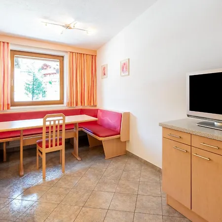 Holiday home Mountain With Balcony For Families *