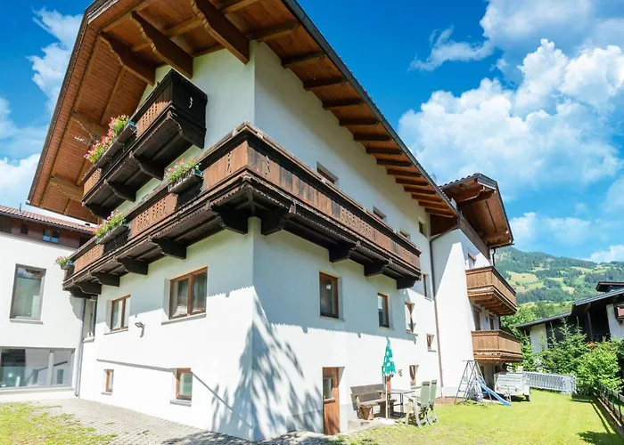 In Tyrol Near Lift Дом отдыха